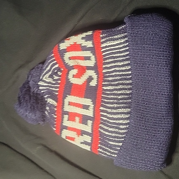 Red Sox Beanie /Toboggan - Picture 2 of 2
